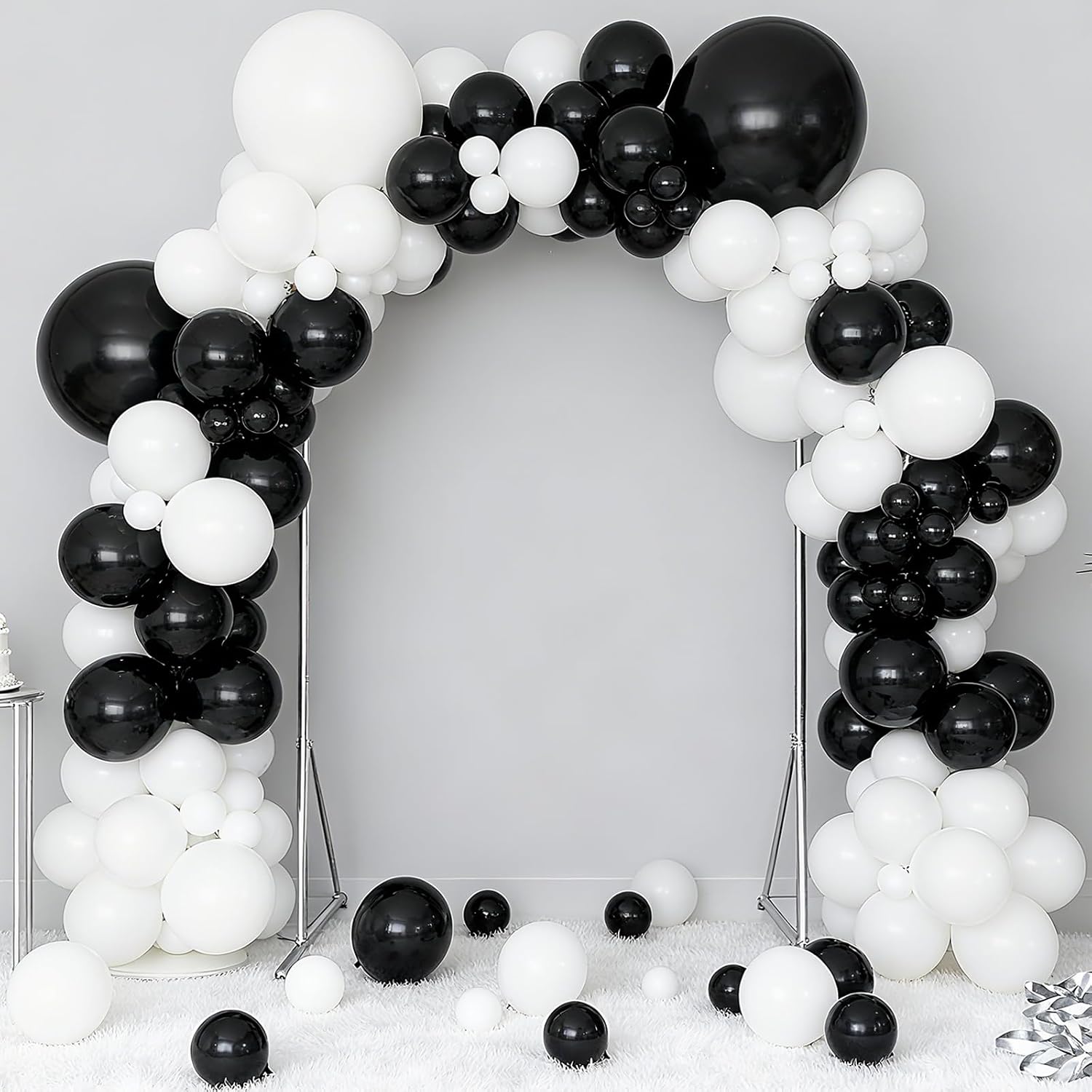 136-teiliges Set für einen Bal – Event Launch Party Bewertung und Preis
